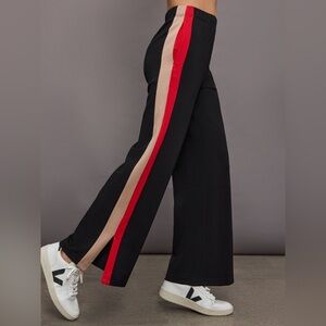 CARBON38 Wide Leg Track Pant in Scuba Side Stripe Size Medium EUC